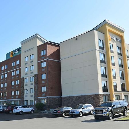 Отель La Quinta By Wyndham Philadelphia Airport Эссингтон Экстерьер фото